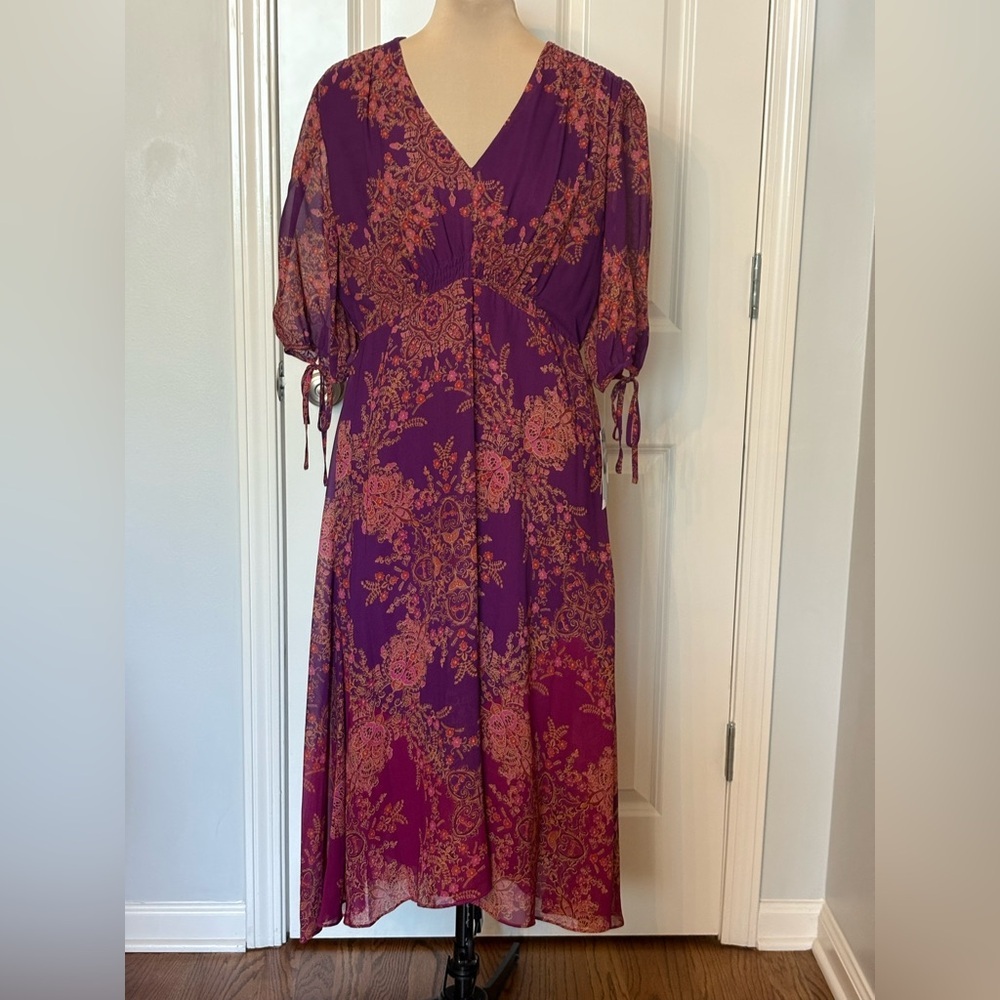 Beautiful Maison Tara Purple Midi Dress with Pink Floral Print size 10 like new